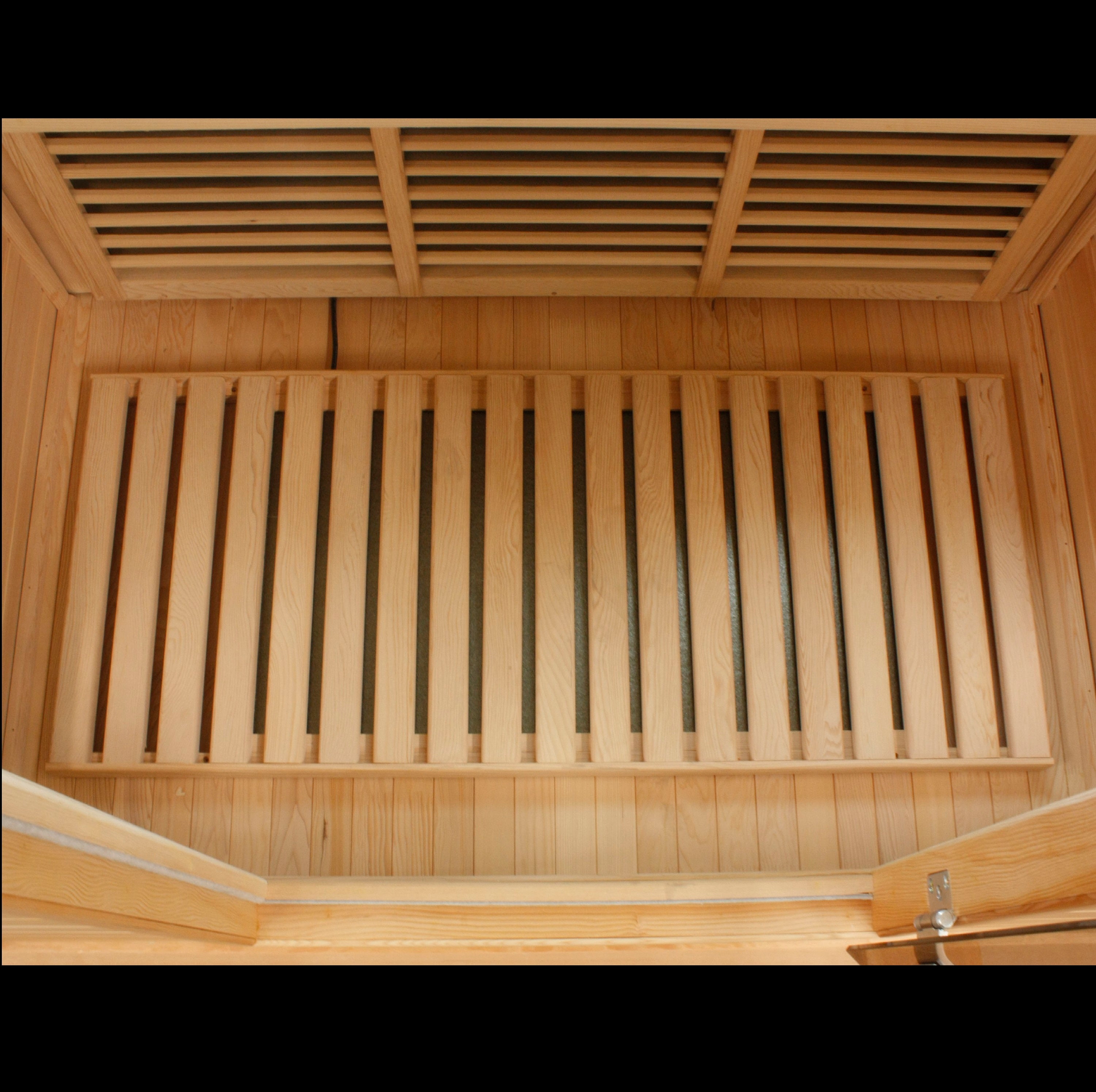 Maxxus 3-Person Corner Low EMF (Between 5-10 MG) FAR Infrared Sauna (Canadian Hemlock)